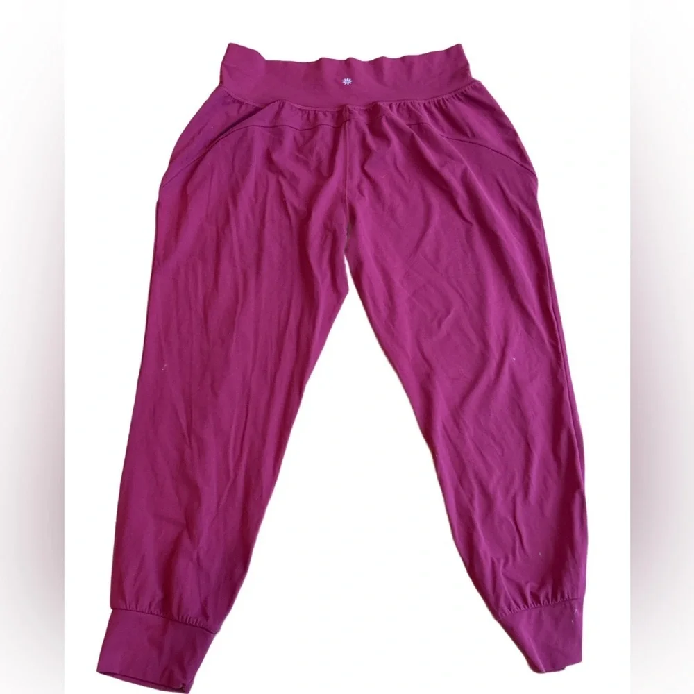 Athleta Salutation Jogger Red XL